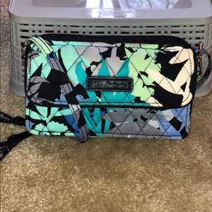 Vera Bradley wristlet with crossbody strap